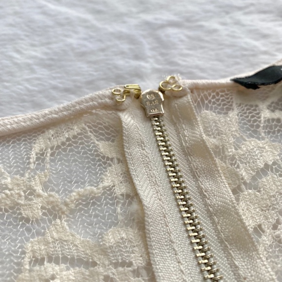 NWT Forever 21 Cream Dress with Lace in Size Large - Picture 9 of 11